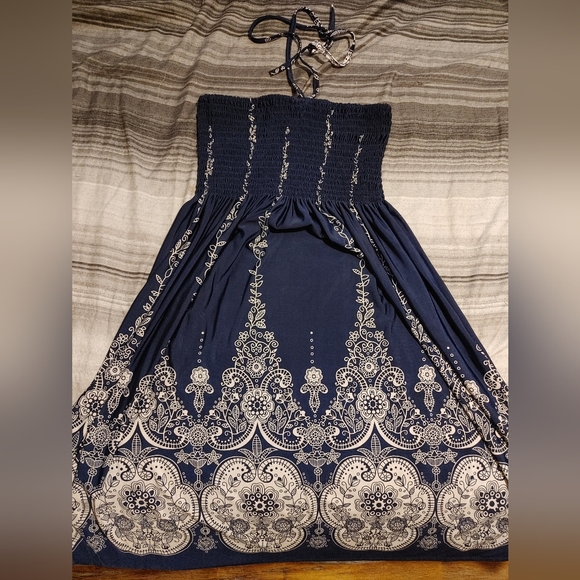 Summer dress - Picture 2 of 2